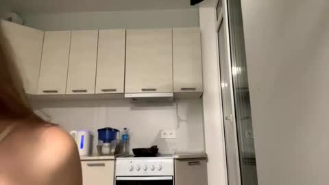 Snapshot of denniskibler chatting on September 23, 4:54 pm Denni online show from September 23, 4:54 pm