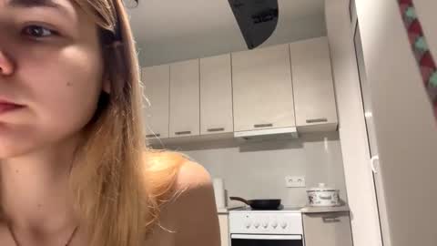 Snapshot of denniskibler chatting on October 23, 5:33 pm Denni online show from October 23, 5:33 pm