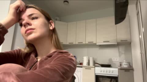 Snapshot of denniskibler chatting on November 4, 3:44 pm Denni online show from November 4, 3:44 pm