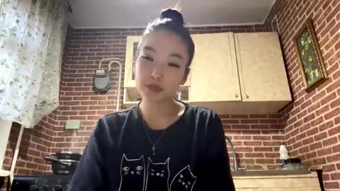 Snapshot of denysebernacchi chatting on November 7, 11:32 am Emma online show from November 7, 11:32 am