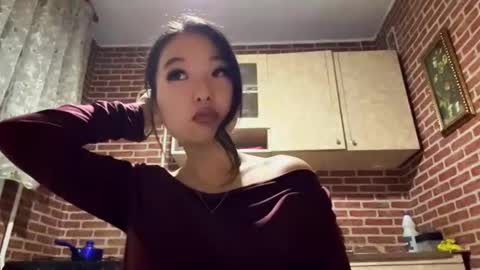 Snapshot of denysebernacchi chatting on November 19, 1:11 pm Emma online show from November 19, 1:11 pm