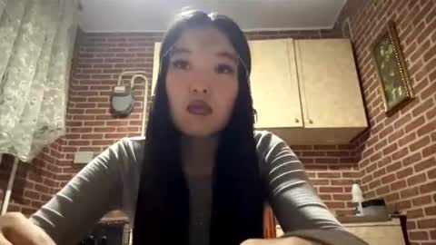 Snapshot of denysebernacchi chatting on November 22, 1:10 pm Emma online show from November 22, 1:10 pm