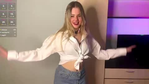 Luna online show from April 9, 4:34 pm