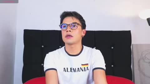 Snapshot of dereck_jeter chatting on February 10, 1:53 am dereck jeter online show from February 10, 1:53 am