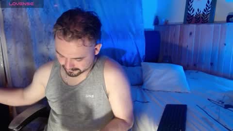 Dereck Mills3 online show from February 22, 3:07 am