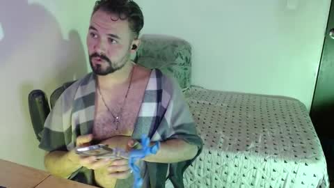 Dereck Mills3 online show from March 15, 2:50 am