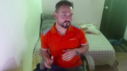 Dereck Mills3 online show from March 21, 1:10 am