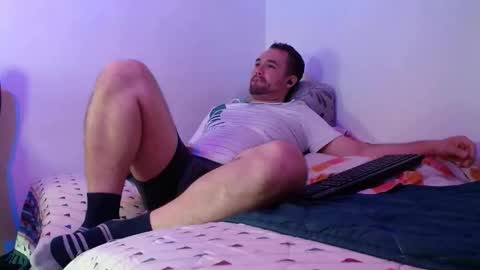 Dereck Mills3 online show from April 18, 4:05 am