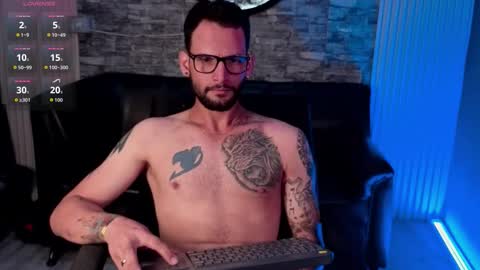 derec online show from March 27, 8:30 pm