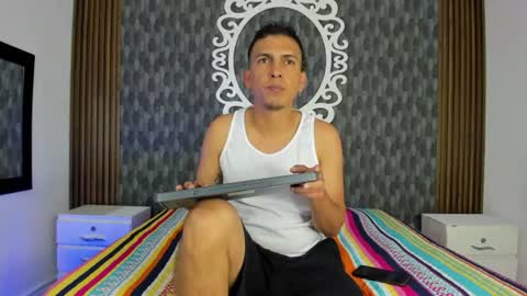 Dereck online show from June 20, 3:20 am