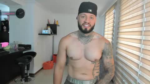 dereckgreen online show from April 18, 7:07 pm