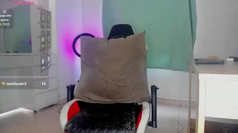 dereckhardd online show from March 22, 8:34 pm