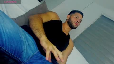 dereckhardd online show from May 15, 11:12 pm