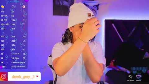 derek grey online show from April 13, 8:25 pm