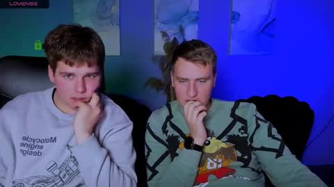 derek_hawk_ online show from December 5, 10:13 am