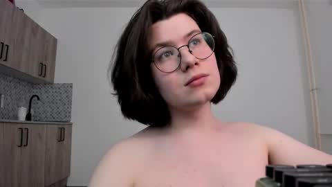 Derek online show from March 26, 6:57 pm