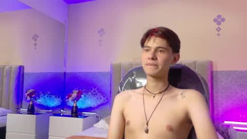 derek_sinn online show from March 30, 7:59 pm