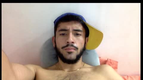 Snapshot of derek_smiith chatting on January 15, 11:32 am Derek smiith online show from January 15, 11:32 am