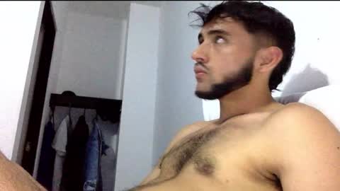 Snapshot of derek_smiith chatting on November 17, 1:44 am Derek smiith online show from November 17, 1:44 am