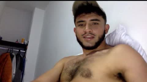 Snapshot of derek_smiith chatting on November 28, 4:20 pm Derek smiith online show from November 28, 4:20 pm