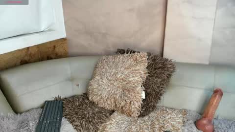 derek_voss online show from April 15, 2:35 pm