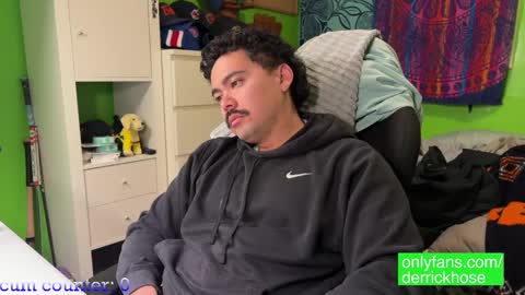 Snapshot of derrick_hose chatting on February 23, 1:24 am Derrick Hose online show from February 23, 1:24 am