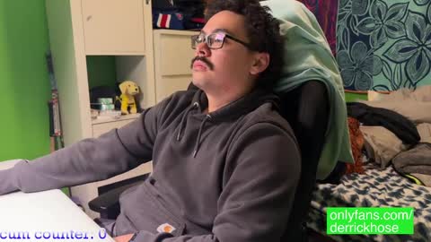 Snapshot of derrick_hose chatting on February 25, 4:14 am Derrick Hose online show from February 25, 4:14 am