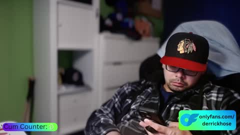 Snapshot of derrick_hose chatting on September 9, 5:56 pm Derrick Hose online show from September 9, 5:56 pm