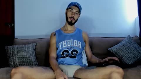 Snapshot of derrymaster chatting on September 15, 3:12 pm JhimyMaster online show from September 15, 3:12 pm