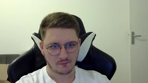 Snapshot of dervechi chatting on October 11, 2:04 pm dervechi online show from October 11, 2:04 pm