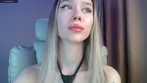 Ari online show from April 16, 5:14 pm