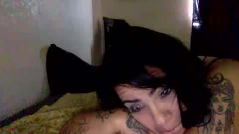 desert beauty420 online show from April 19, 4:28 pm