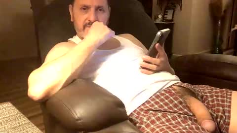 Snapshot of desertdaddy658488 chatting on February 7, 5:11 am desertdaddy658488 online show from February 7, 5:11 am