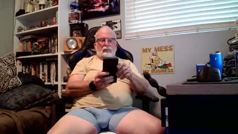 Snapshot of desertknight56 chatting on May 17, 9:33 pm D K online show from May 17, 9:33 pm