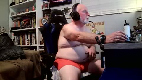 Snapshot of desertknight56 chatting on June 11, 2:53 am D K online show from June 11, 2:53 am