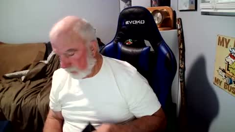 Snapshot of desertknight56 chatting on July 2, 1:27 am D K online show from July 2, 1:27 am