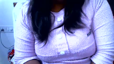 Snapshot of desi_punjabn chatting on January 4, 3:07 am simran online show from January 4, 3:07 am