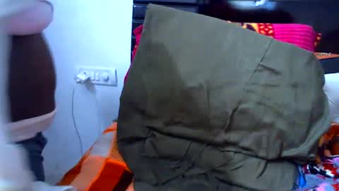 Snapshot of desi_punjabn chatting on January 14, 3:43 am simran online show from January 14, 3:43 am