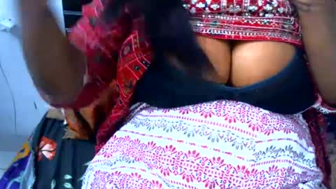 Snapshot of desi_punjabn chatting on February 27, 3:25 am simran online show from February 27, 3:25 am