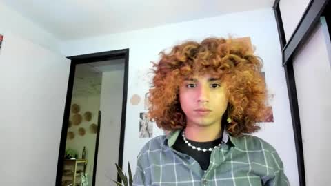 Desidias online show from February 3, 1:37 am