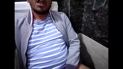 Browndesi online show from December 1, 11:36 pm