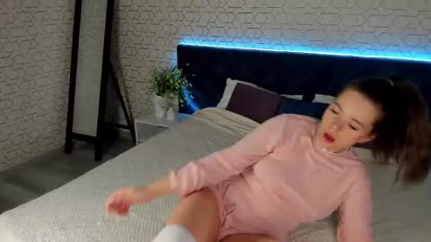 Gill online show from February 12, 1:22 am