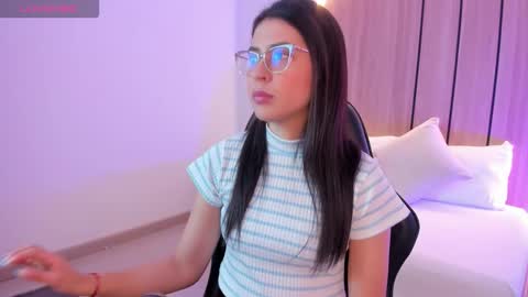 desire online show from February 7, 12:20 pm