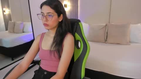 desire online show from February 18, 12:45 pm