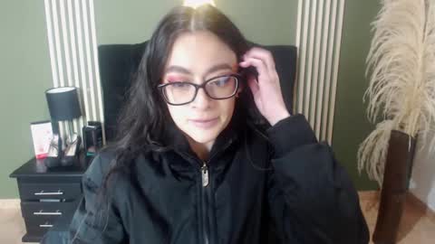 Snapshot of desiring__angel chatting on January 22, 11:56 am Desiring Angel online show from January 22, 11:56 am