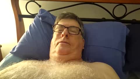 Desmon1958 online show from February 27, 8:09 pm