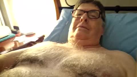 Desmon1958 online show from March 11, 6:25 pm