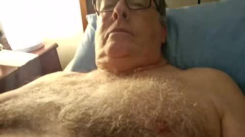 Desmon1958 online show from March 31, 12:38 pm