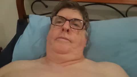 Desmon1958 online show from April 7, 6:19 pm