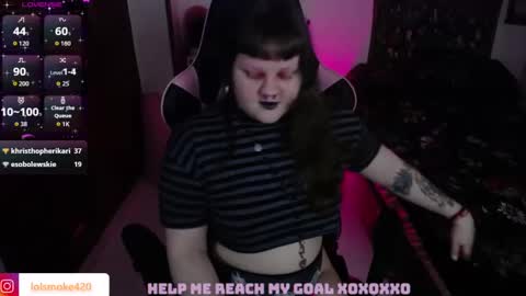 Snapshot of destroyall420 chatting on October 10, 6:12 am Lola Bdsm and fries online show from October 10, 6:12 am